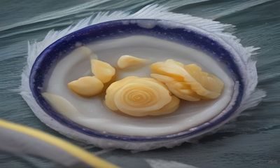 和妈妈的365日观众自发组织的线下观影活动现场，参与者分享各自与母亲的故事，氛围温馨感人